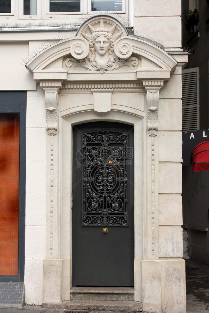 巴黎旧黑金属门图片