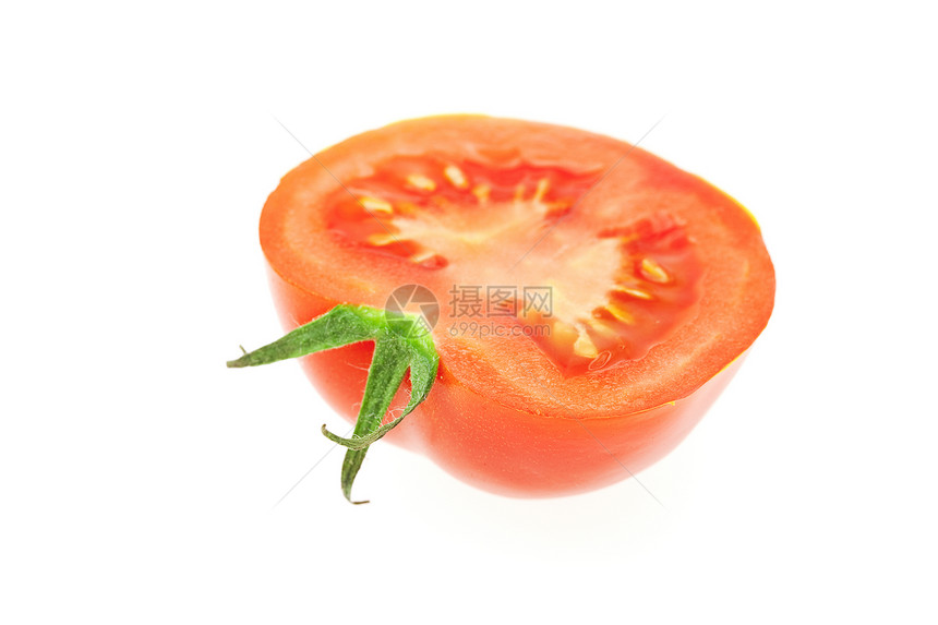 白上孤立的西红柿的一半绿色团体钥匙白色水平小路蔬菜宏观食物红色图片