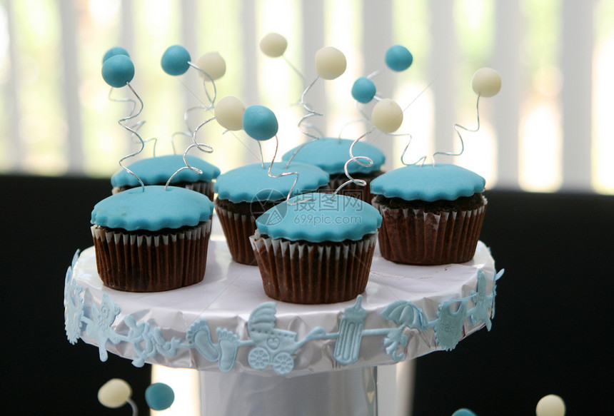 男孩的生日男性甜点蛋糕蓝色食物周年数字蜡烛纪念日婴儿图片