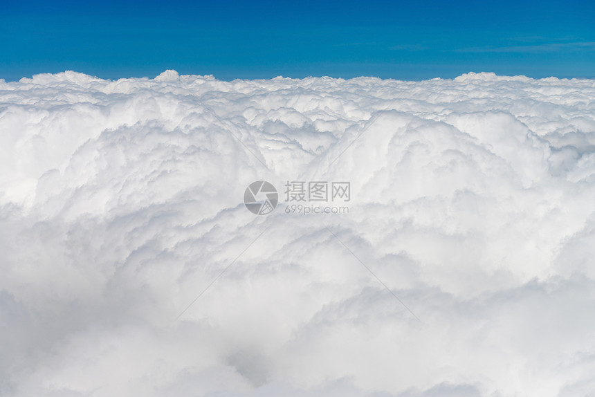 天空和云彩背景自由气氛飞机蓝色游客精神航班航空鸟瞰图旅游图片