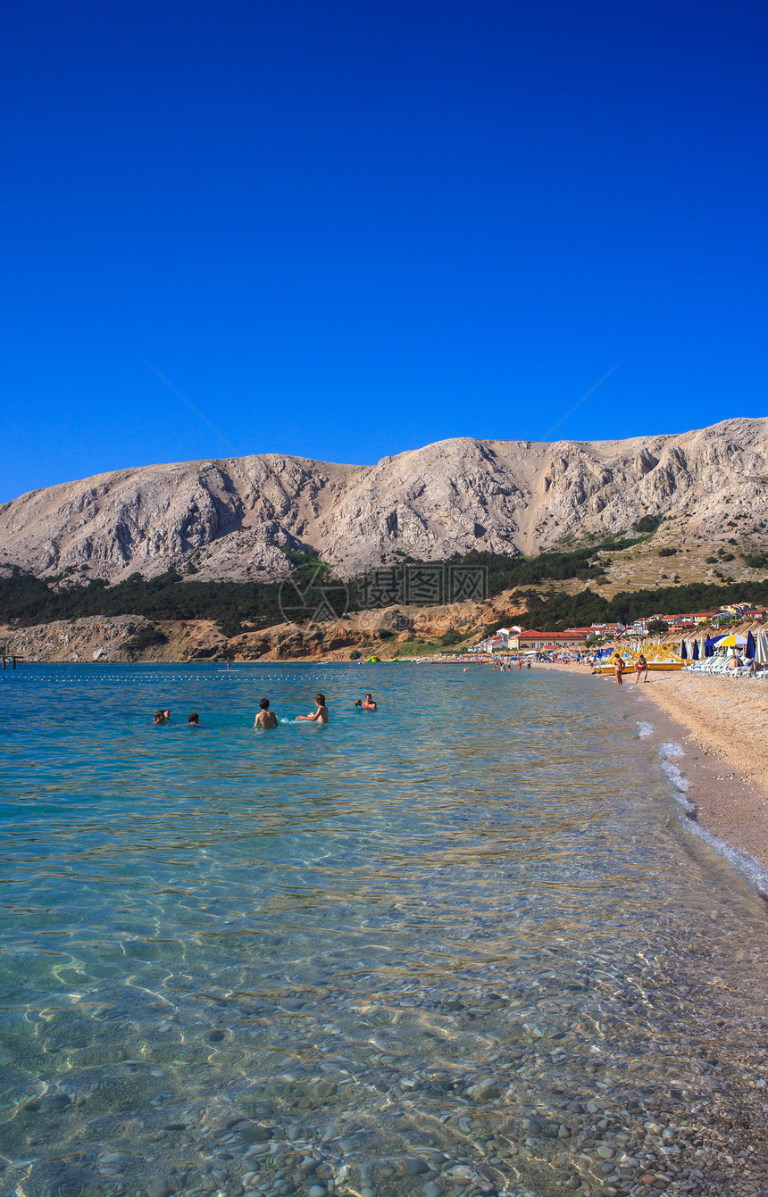 克罗地亚巴斯卡海水海岸线旅游冲浪波浪旅行海岸假期天蓝色场景图片
