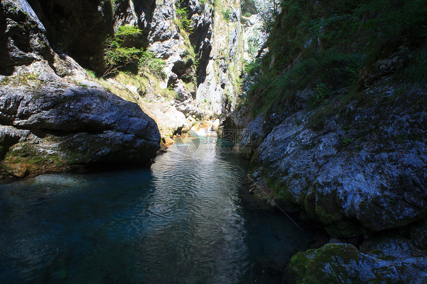 托尔明斯卡科里塔温泉岩石自然景观荒野森林旅游峡谷图片