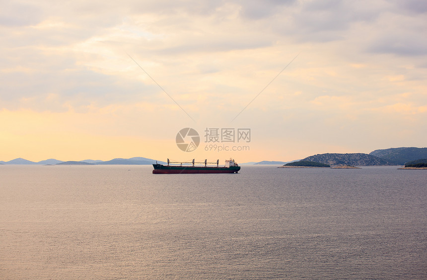 克罗地亚海溪流旅行运输海岸植被海景荒野享受旅游导航图片