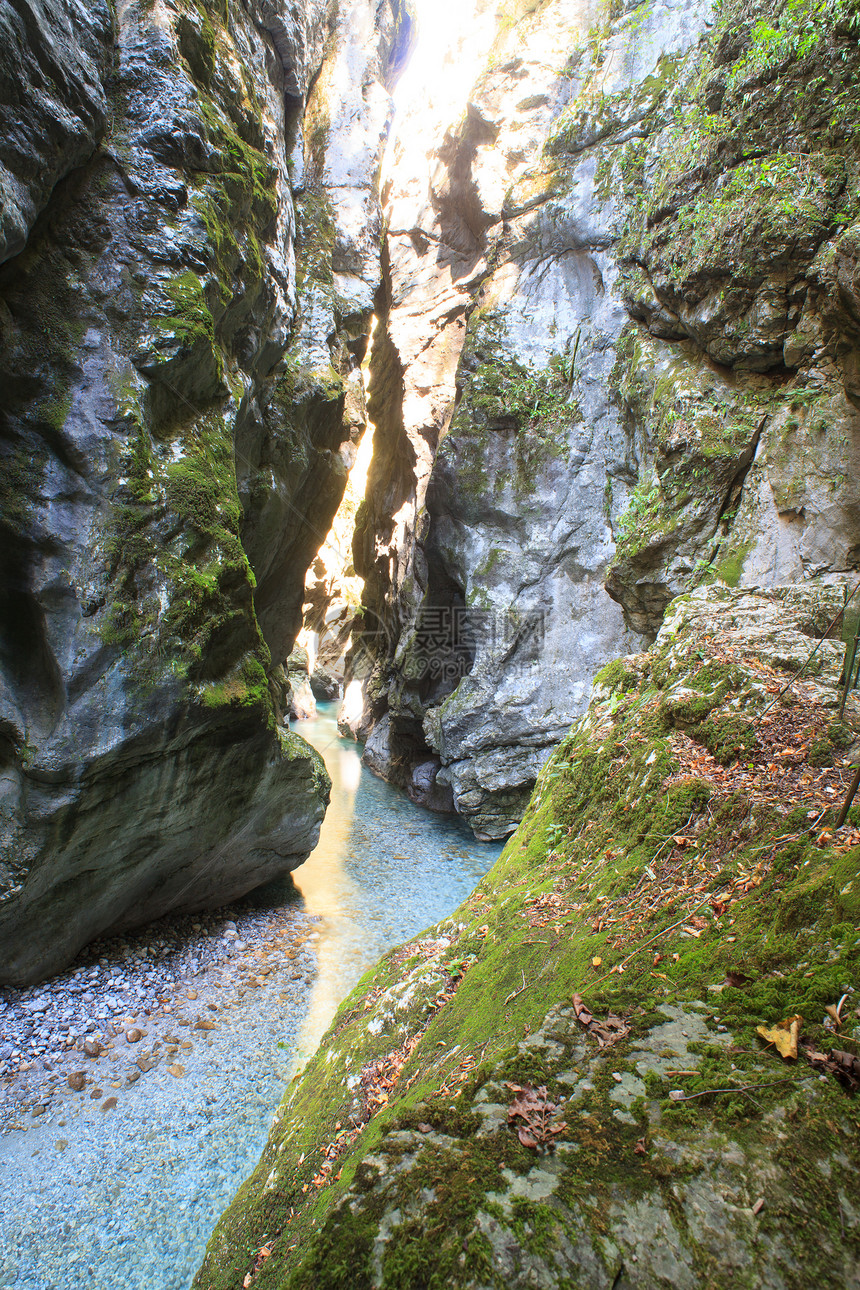 托尔明斯卡科里塔温泉岩石荒野森林峡谷自然景观旅游图片