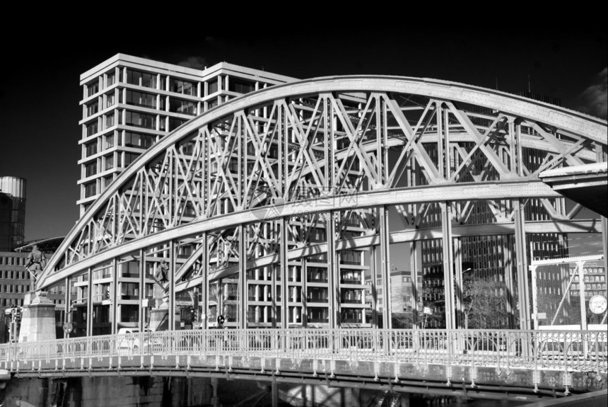 汉堡及其桥梁建筑学古董车队港口访客频道城市历史性旅行尖顶图片