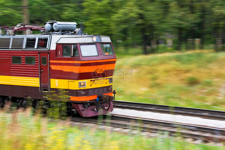 高速火车运输铁路速度灯光司机金属城市旅行进步操作员图片