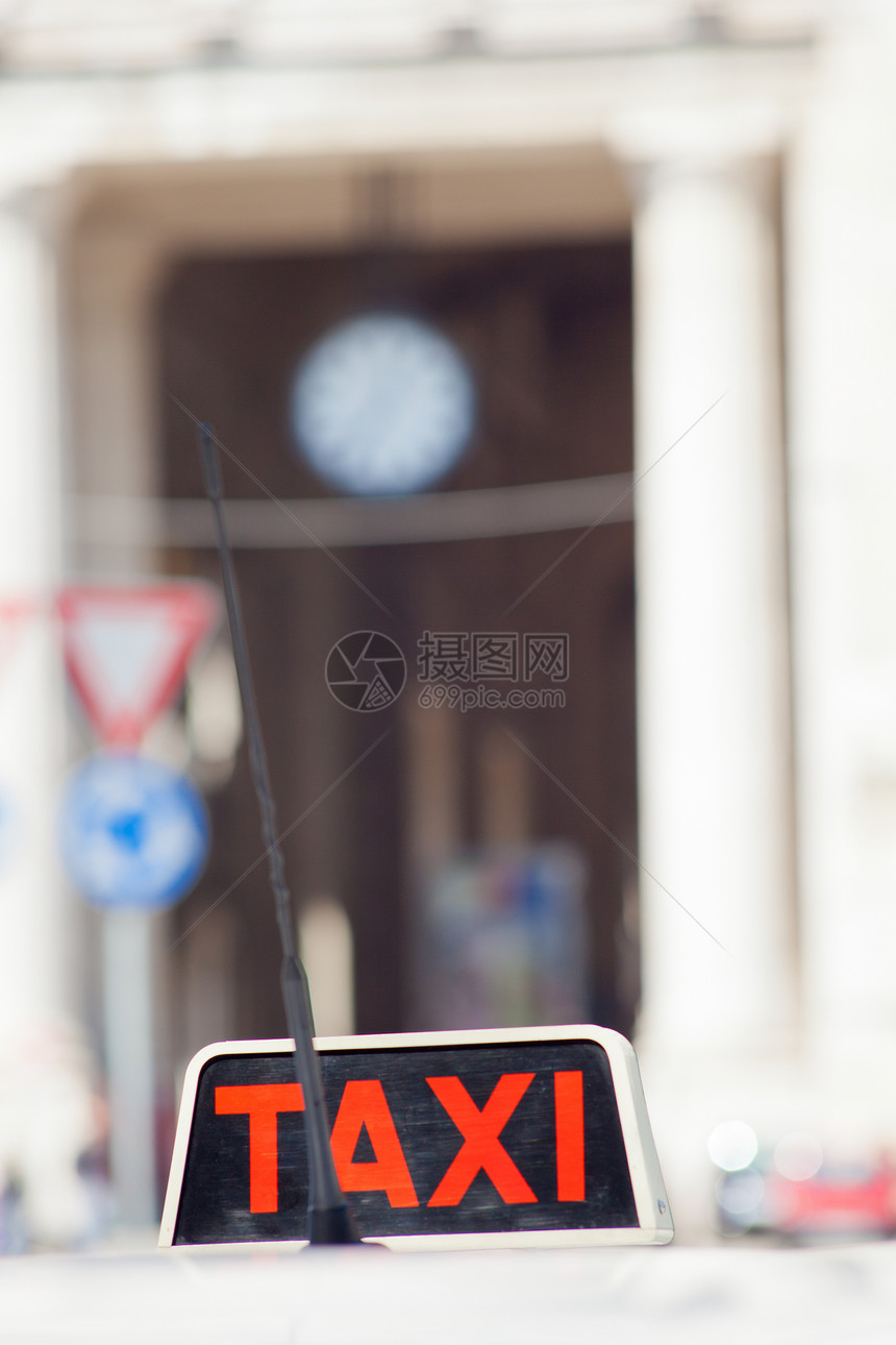 米兰 出租车车辆乘客街道交通白色商业旅游运输城市汽车图片