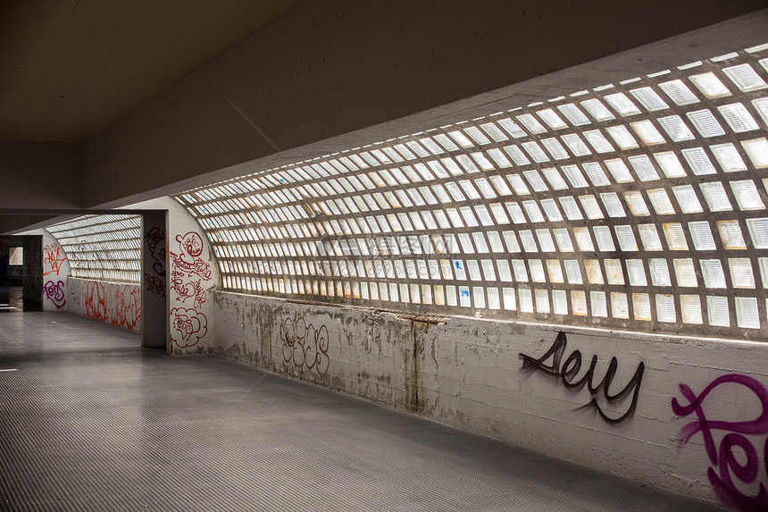 隧道字法涂鸦情绪荧光摄影车站图片