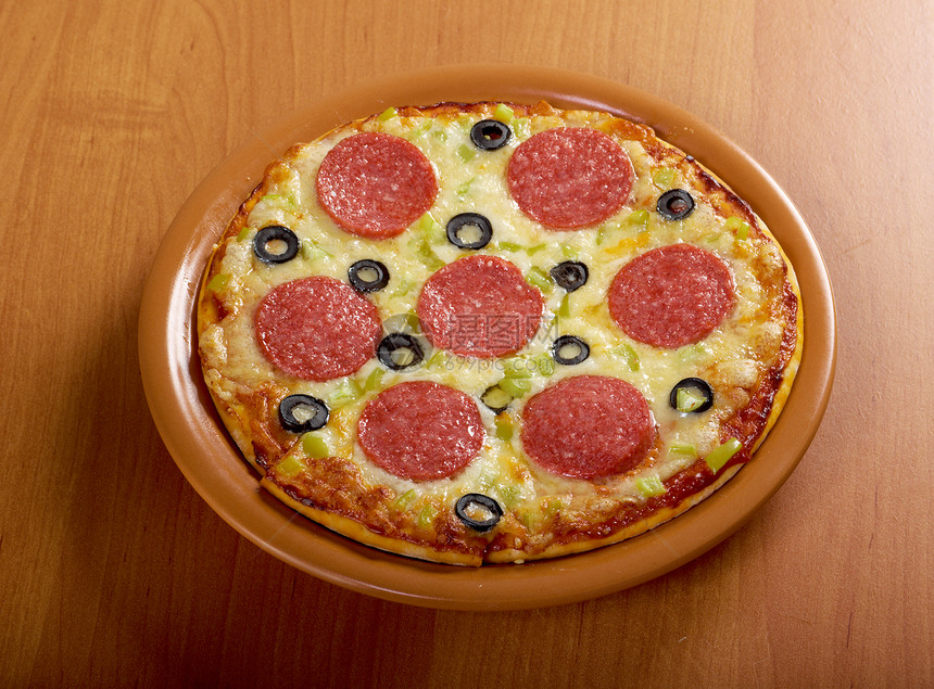 家比萨披萨圆形脆皮午餐香菜茄子小吃营养圆圈食物图片