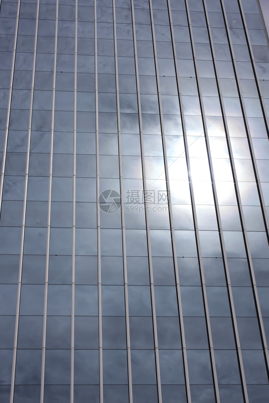 虚幻天空太阳建筑学公司商业公寓地面镜子反射窗户图片