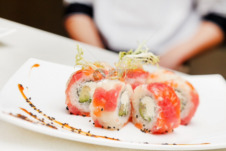 好吃的寿司文化黄瓜美食厨房筷子芝麻厨师午餐海藻餐厅图片