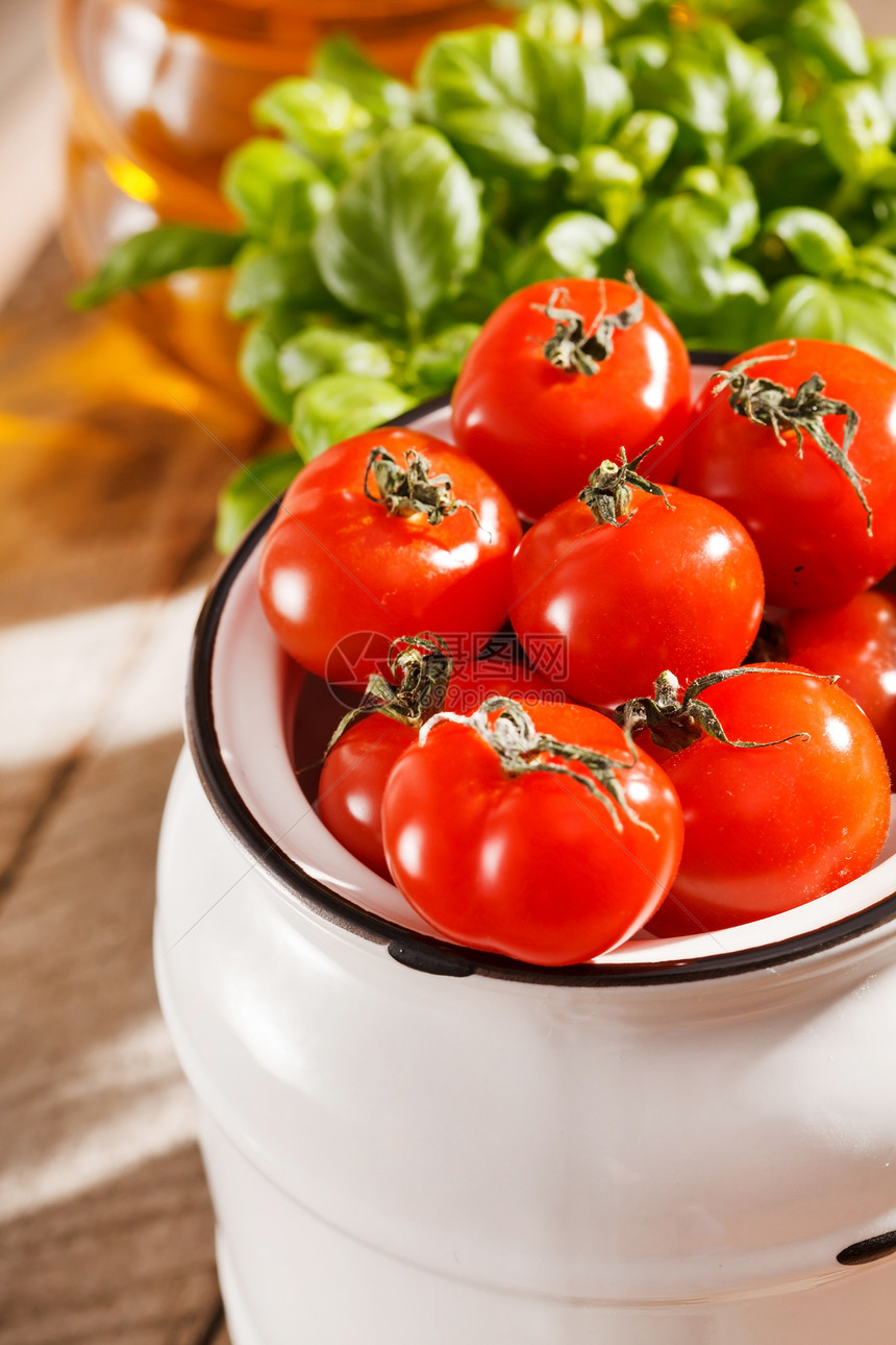 新鲜樱桃新西红柿沙拉生产静物团体市场草本植物收获饮食蔬菜营养图片