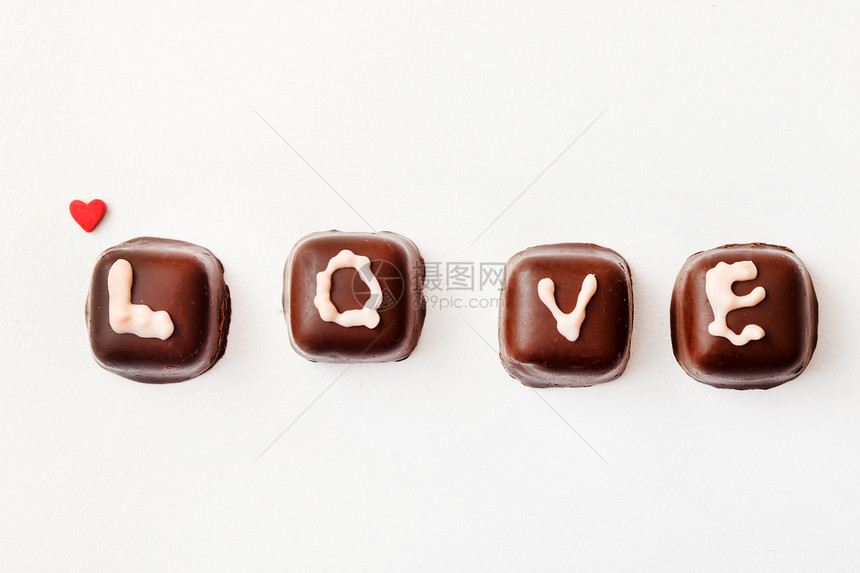 巧克力情人节礼物展示可可甜点棕色糖果小吃食物营养美食乐趣图片