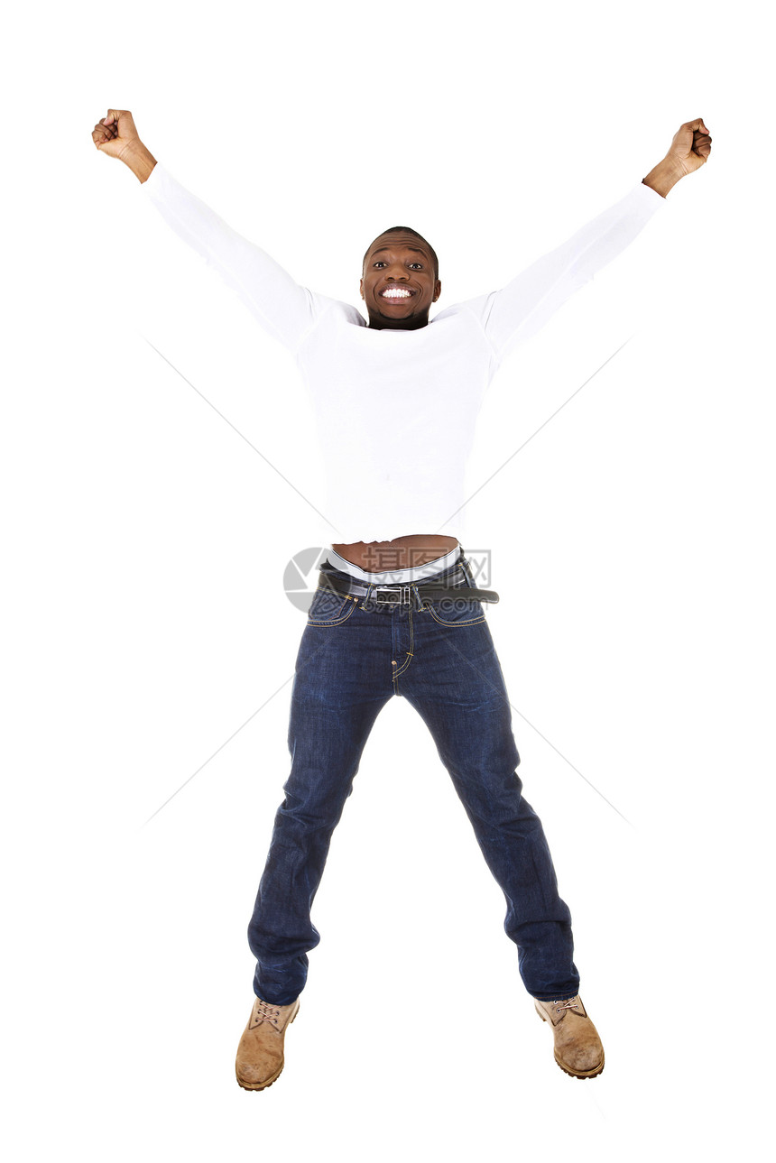 年轻的美国快乐的年轻男子 在欢乐中跳跃男生自由爆炸享受青少年喜悦乐趣微笑男性成人图片