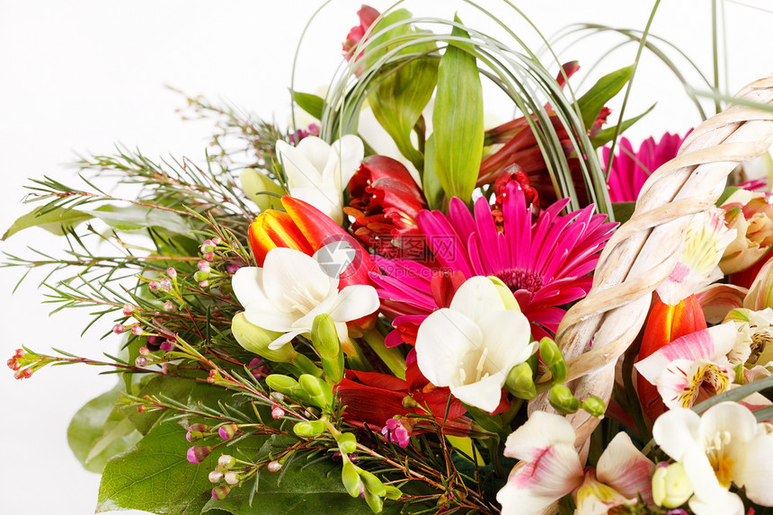 篮子中美丽的花朵花束兰花生活叶子格柏婚礼季节礼物团体念日图片