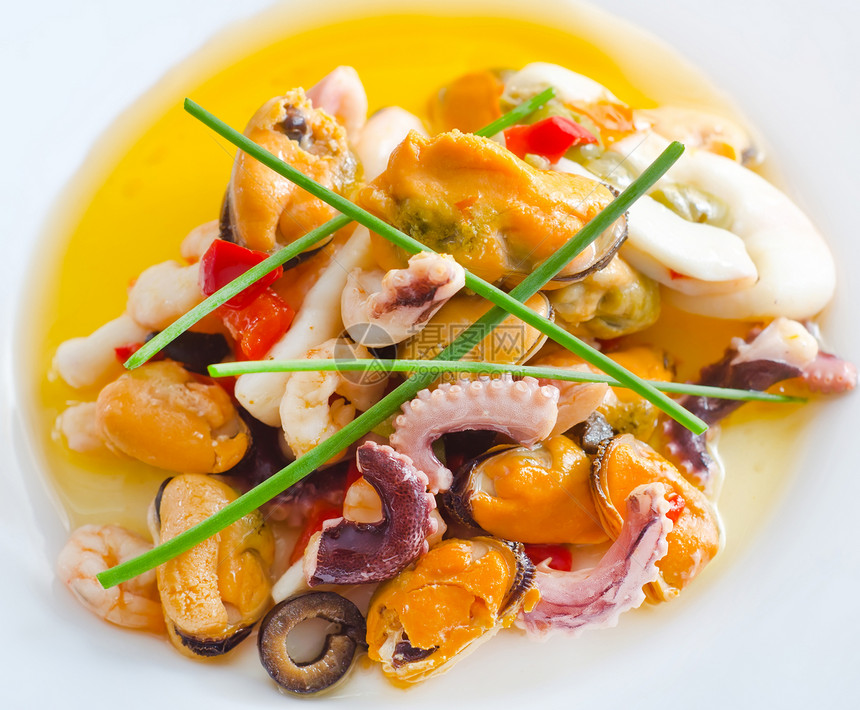 配有海鲜的沙拉沙拉营养小吃沙拉宏观烹饪季节老虎青菜章鱼饮食图片