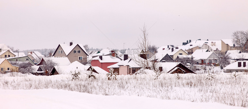 寒冷的冬季房子建筑景观城市场地全景季节住宅天气气候图片