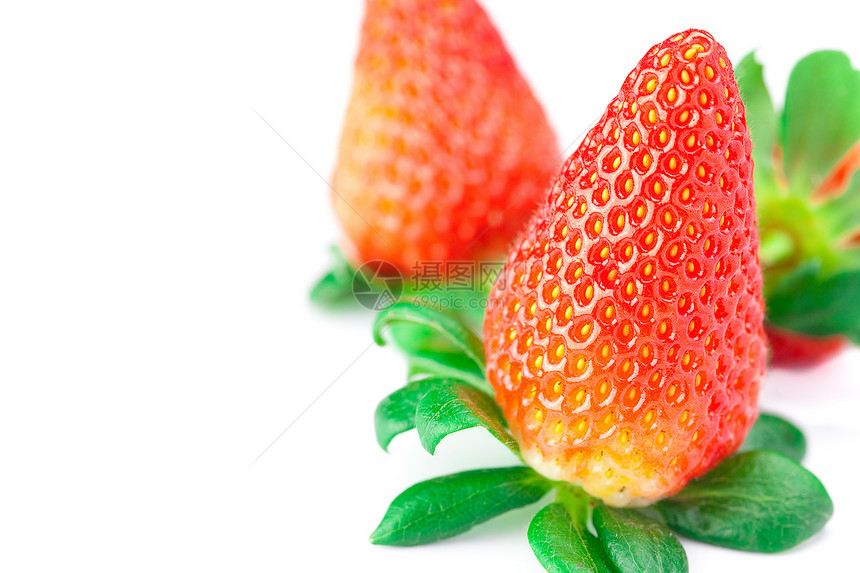 白边上被孤立的红莓草莓生活美食早餐种子叶子宏观框架食物营养团体图片
