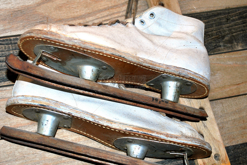 旧式溜冰靴图片