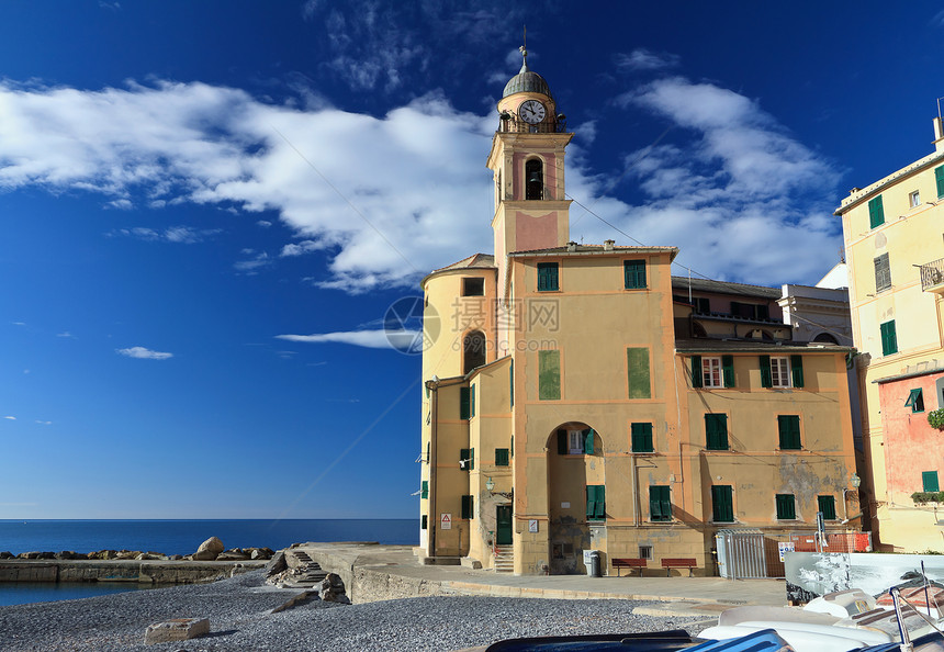 意大利卡莫利阳光教会村庄支撑假期天空景观房子旅游建筑学图片