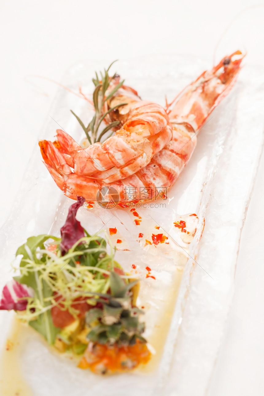 带沙拉的虾贝类国王火箭迷迭香食物美食海鲜午餐小吃饮食图片