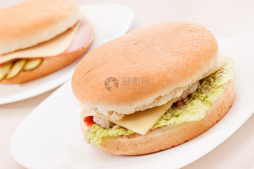 美味三明治派对洋葱黄瓜包子火腿小吃盘子食物图片