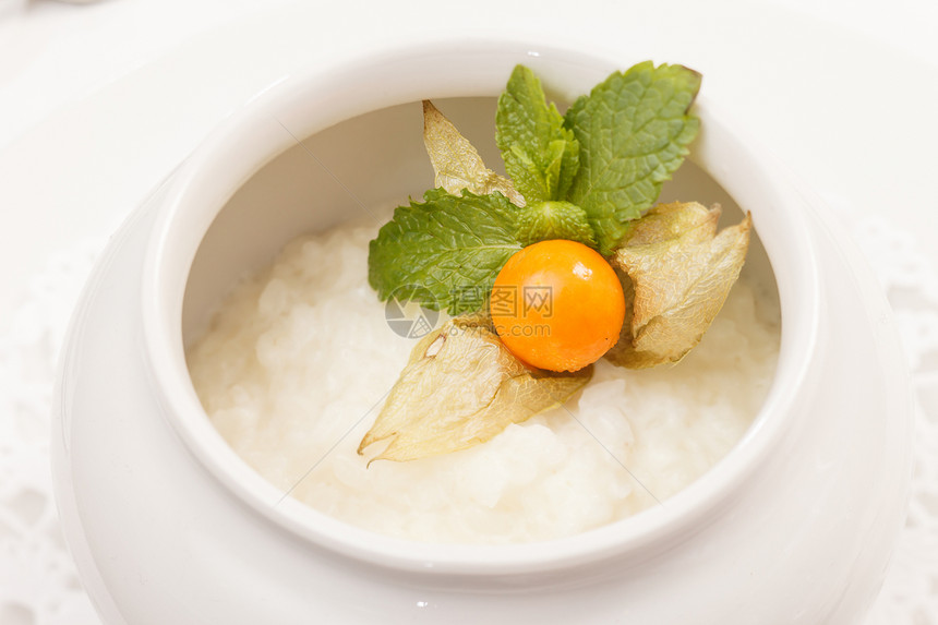 大米的奶油美食谷物奶制品食物陶器粮食稀饭醋栗餐厅酸浆图片