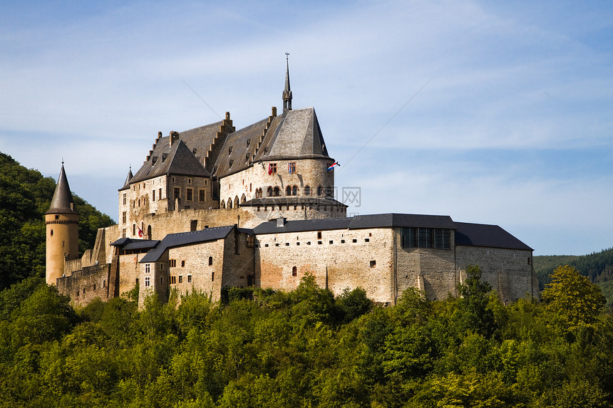 中世纪卢森堡维安登城堡爬坡石头堡垒旅游历史性建筑游客天空建筑学图片