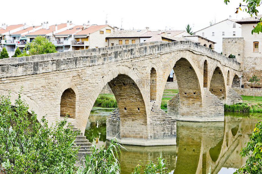 Arga河上的Romanesque桥圣路历史景点世界旅行历史性位置外观建筑学之路建筑图片