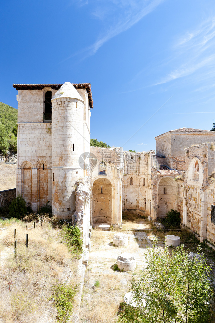 西班牙卡斯蒂利亚圣佩德罗德阿兰扎修道院和里昂历史性位置建筑学景点世界教会外观建筑废墟历史图片