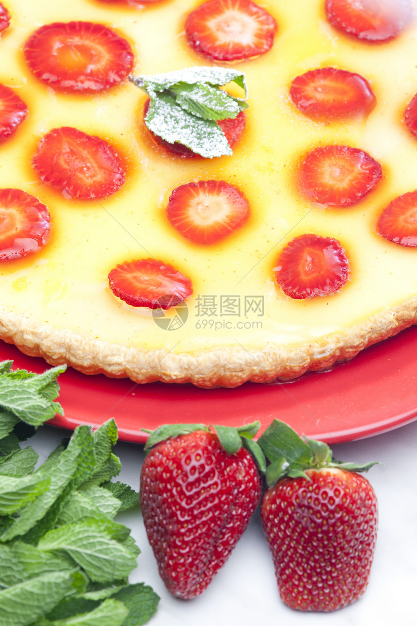 草莓蛋糕薄荷盘子静物甜点菜肴营养水果食物内饰蛋糕图片