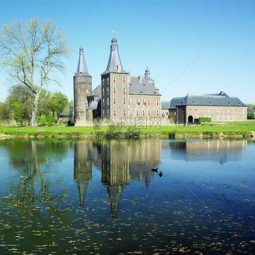 荷兰 Heerlen城堡世界历史性建筑学反射外观景点历史位置建筑建筑物图片