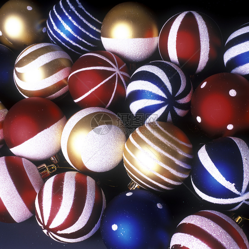 圣诞节装饰品传统静物点缀蓝色纹饰宴席活动插图节日庆祝图片