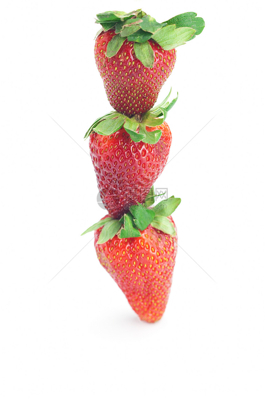 白上隔离的草莓和薄荷食物种子叶子红色水果绿色团体甜点浆果白色图片