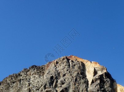 摇滚与天空材料岩石地质学蓝色背景图片