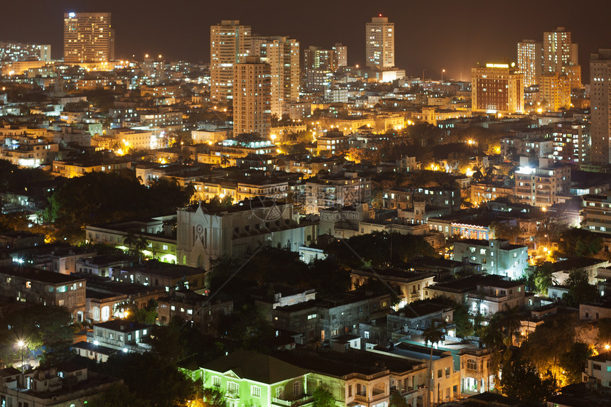 夜里古巴Vedado区图片