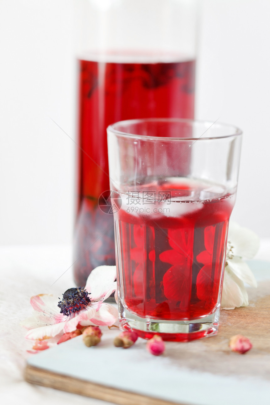 夏季木茶玻璃花萼玫瑰瓶子红色粉色杯子草本木槿酒精图片