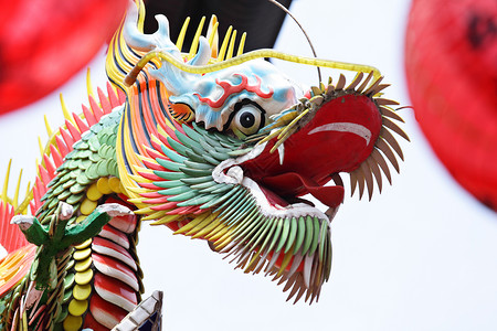传统的中国古龙雕塑背景图片