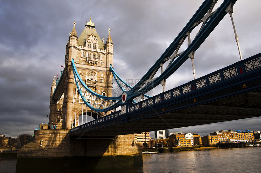 伦敦塔桥城市纪念碑历史王国蓝色国家建筑学游客首都吸引力图片