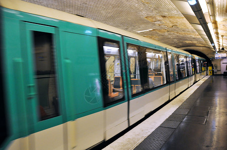 巴黎地铁站运输城市旅行平台建筑学绿色都市火车车站背景图片
