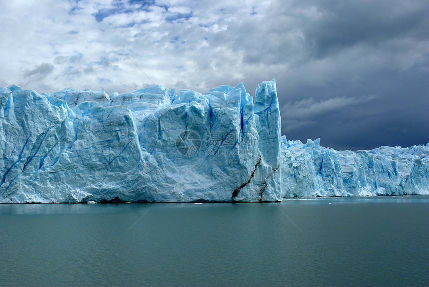 阿根廷佩里托莫雷诺冰川风景旅游地质学旅行荒野冰山图片