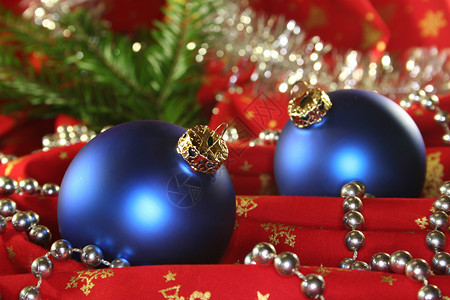 圣诞舞会情绪花环蓝色派对庆典松树背景图片