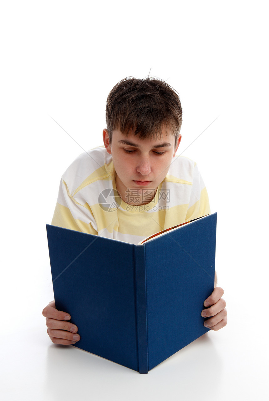 男孩阅读学习学习图片