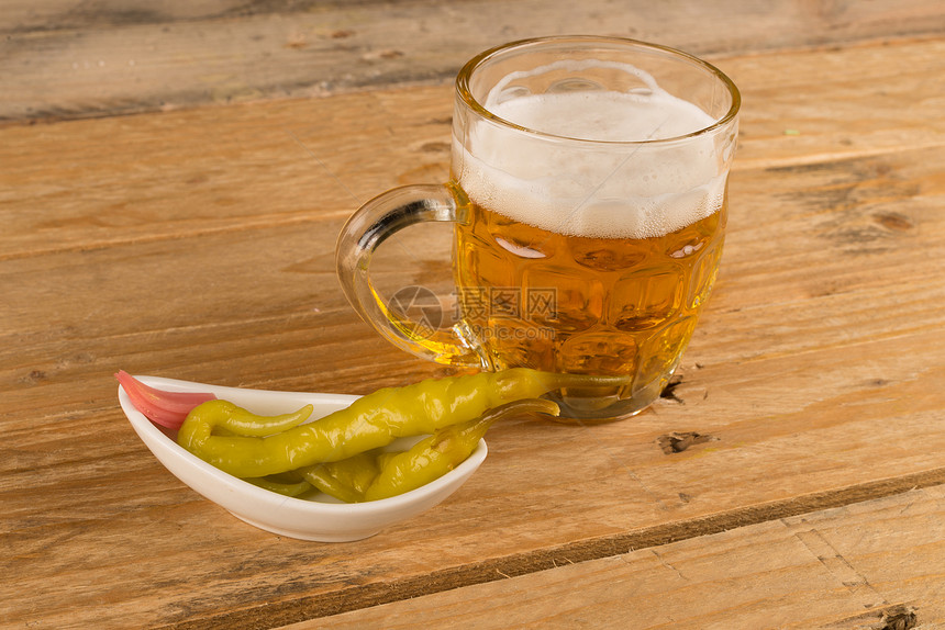 圭亚那乡村啤酒水平酒吧服务玻璃小吃胡椒美食辣椒图片