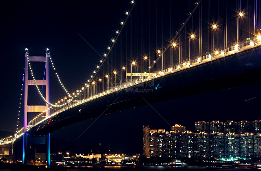 香港夜间交通高速公路桥 康建筑蓝色汽车城市车辆交通辉光运输景观曲线图片