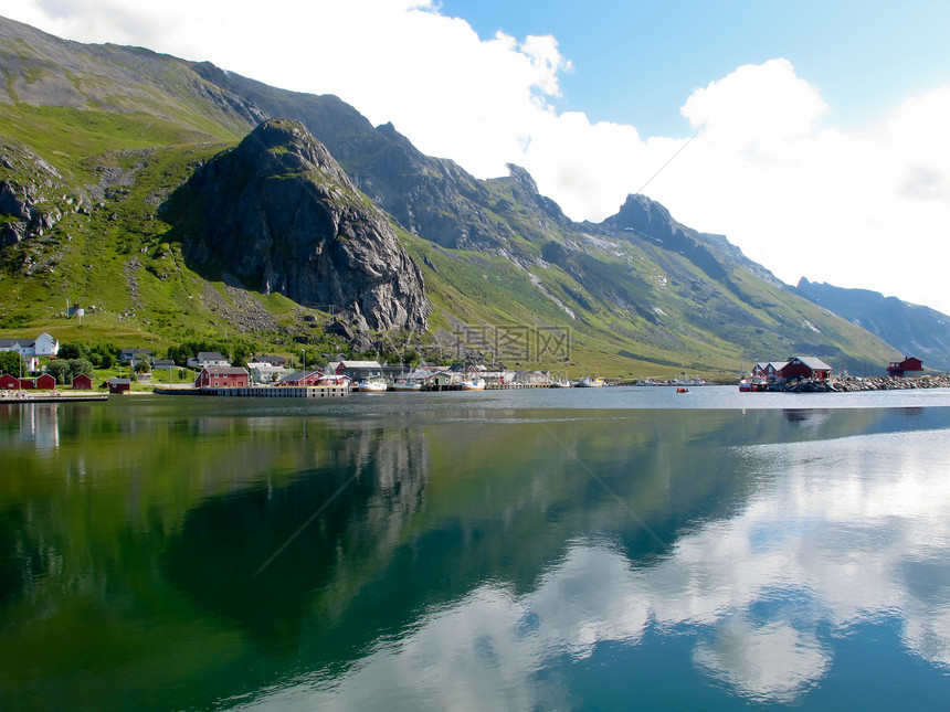 挪威景观挪威摄影自由海湾峡湾晴天旅游游客农村旅行岩石图片