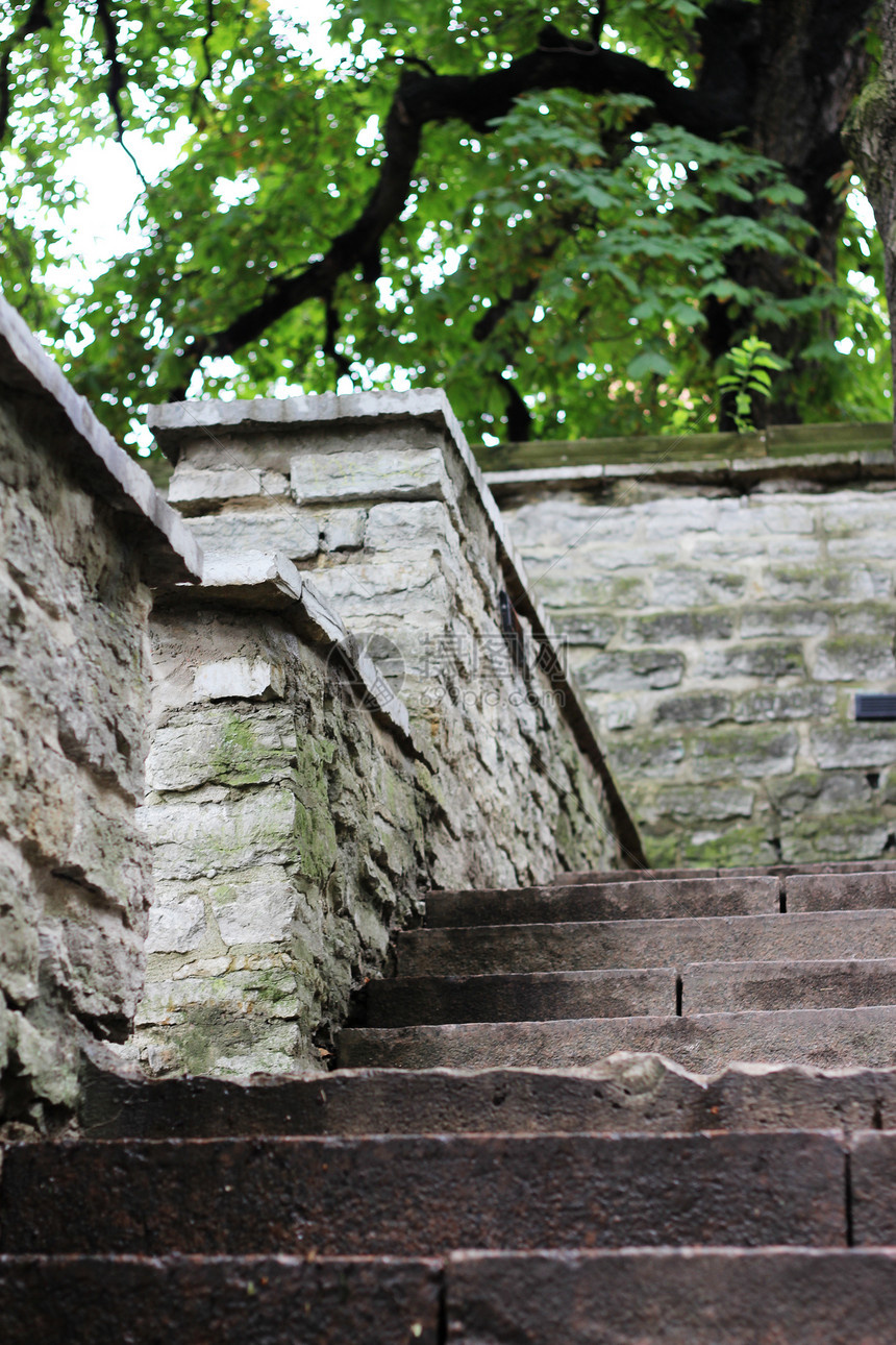 旧石头楼梯建筑学通道历史性历史小路文化建筑城市苔藓途径图片
