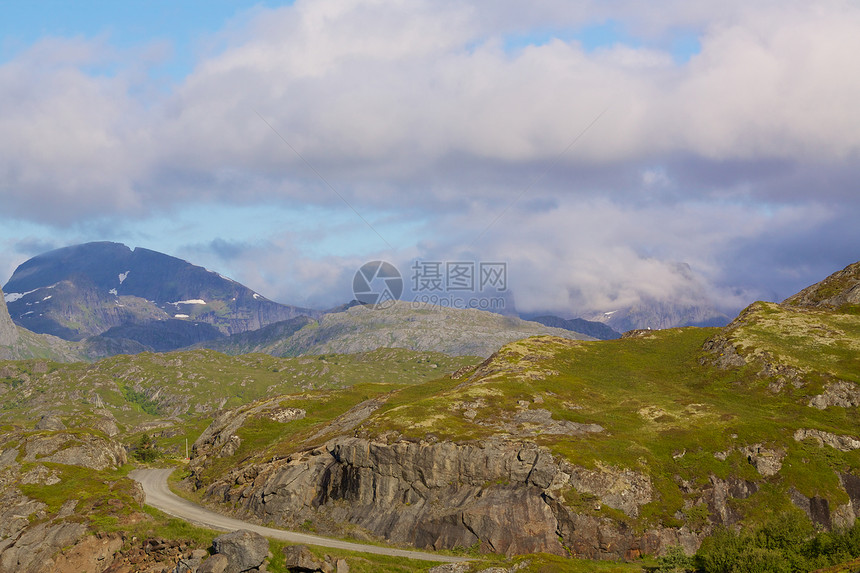 挪威的景观岩石风景蓝色全景山脉晴天图片