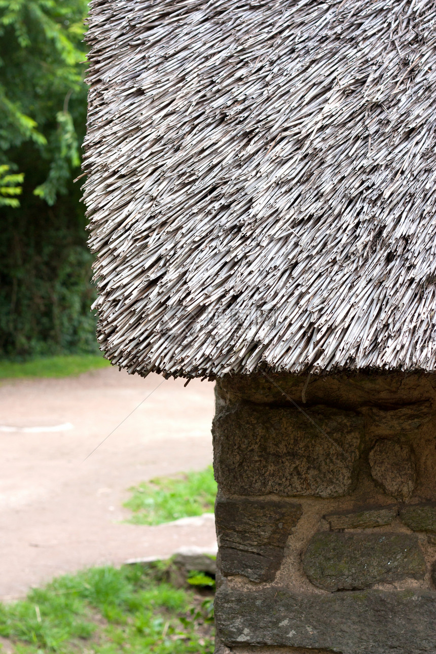 破旧小屋房子传统石头住宅建筑图片