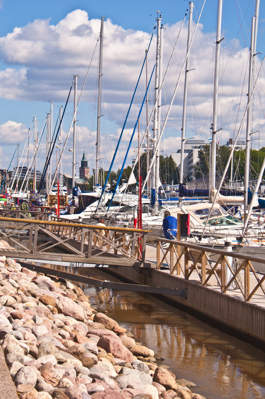 图尔库港雕塑码头景观港口纪念碑长廊游艇帆船建筑城市图片